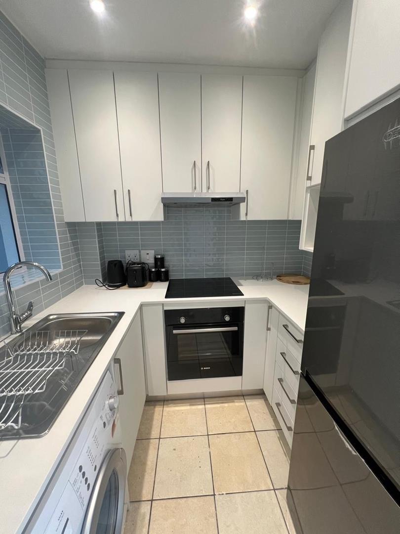 To Let 2 Bedroom Property for Rent in Sea Point Western Cape